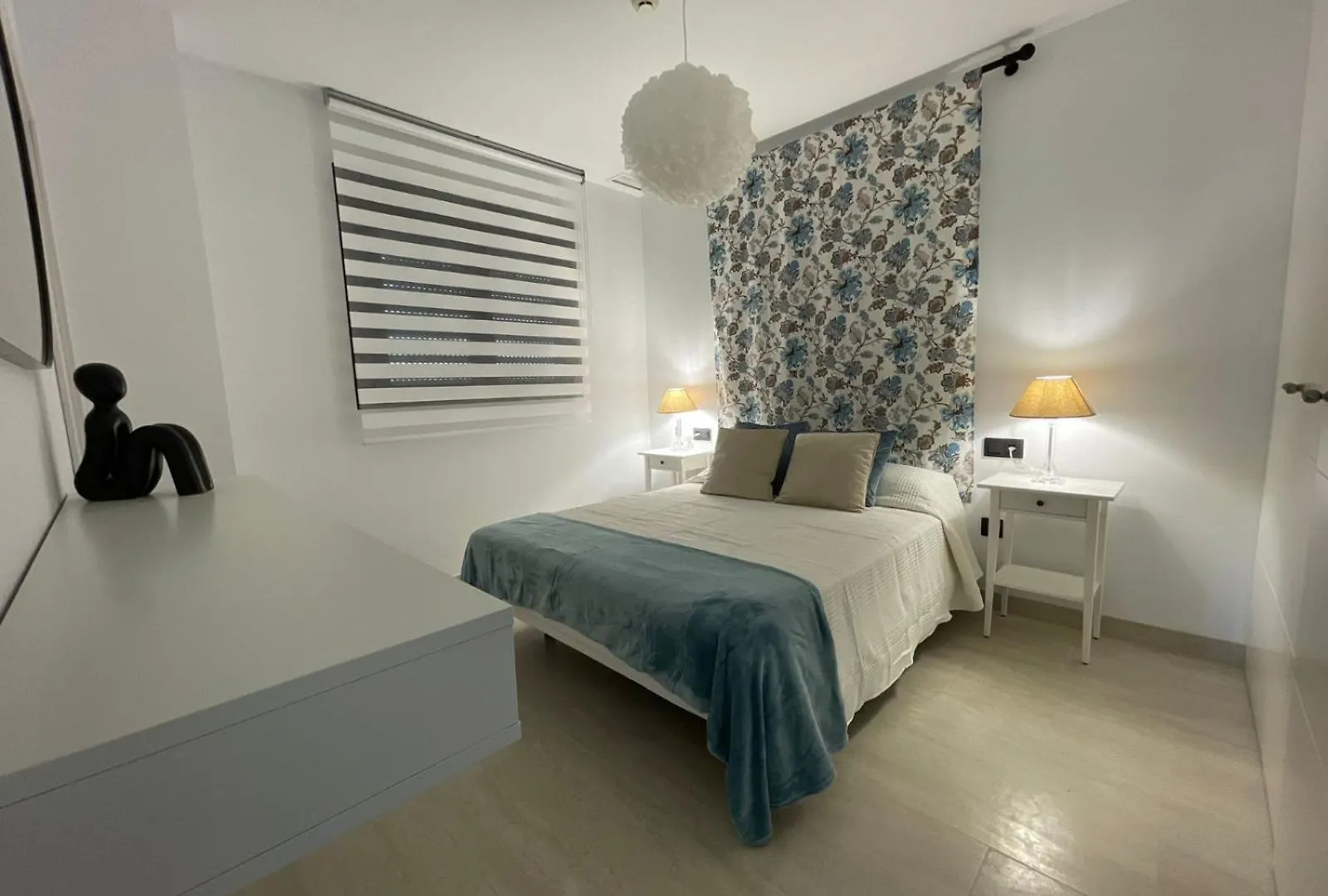 Lhome Cádiz
